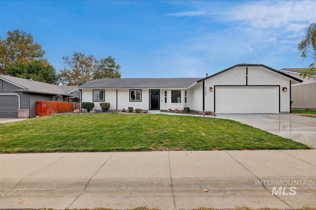 Photo of 4400 S Carbine Ave, Boise, ID 83709 (MLS # 98965303)