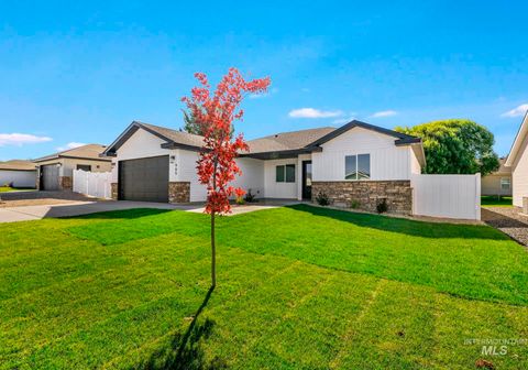 Photo of 929 E 23rd Ave #Lot 13 Block 4, Jerome, ID 83338 (MLS # 98965463)