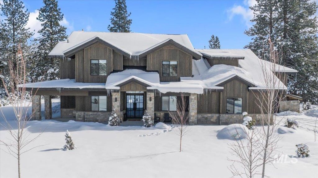 Photo of 18 Arnica Ln, McCall, ID 83638 (MLS # 98975546)