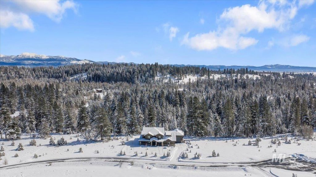 Photo of 18 Arnica Ln, McCall, ID 83638 (MLS # 98975546)