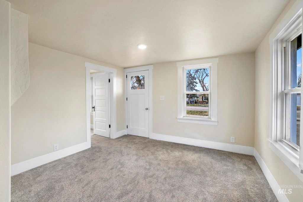 Photo of 812 Broadway Ave N Ave, Buhl, ID 83316 (MLS # 98975570)