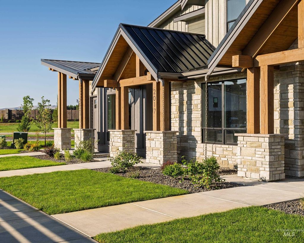 Photo of 2013 W Freya Ct, Eagle, ID 83616 (MLS # 98966351)