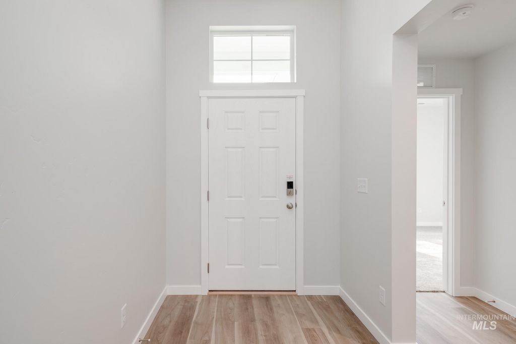 Photo of 3734 E Syracuse St, Nampa, ID 83686 (MLS # 98967482)