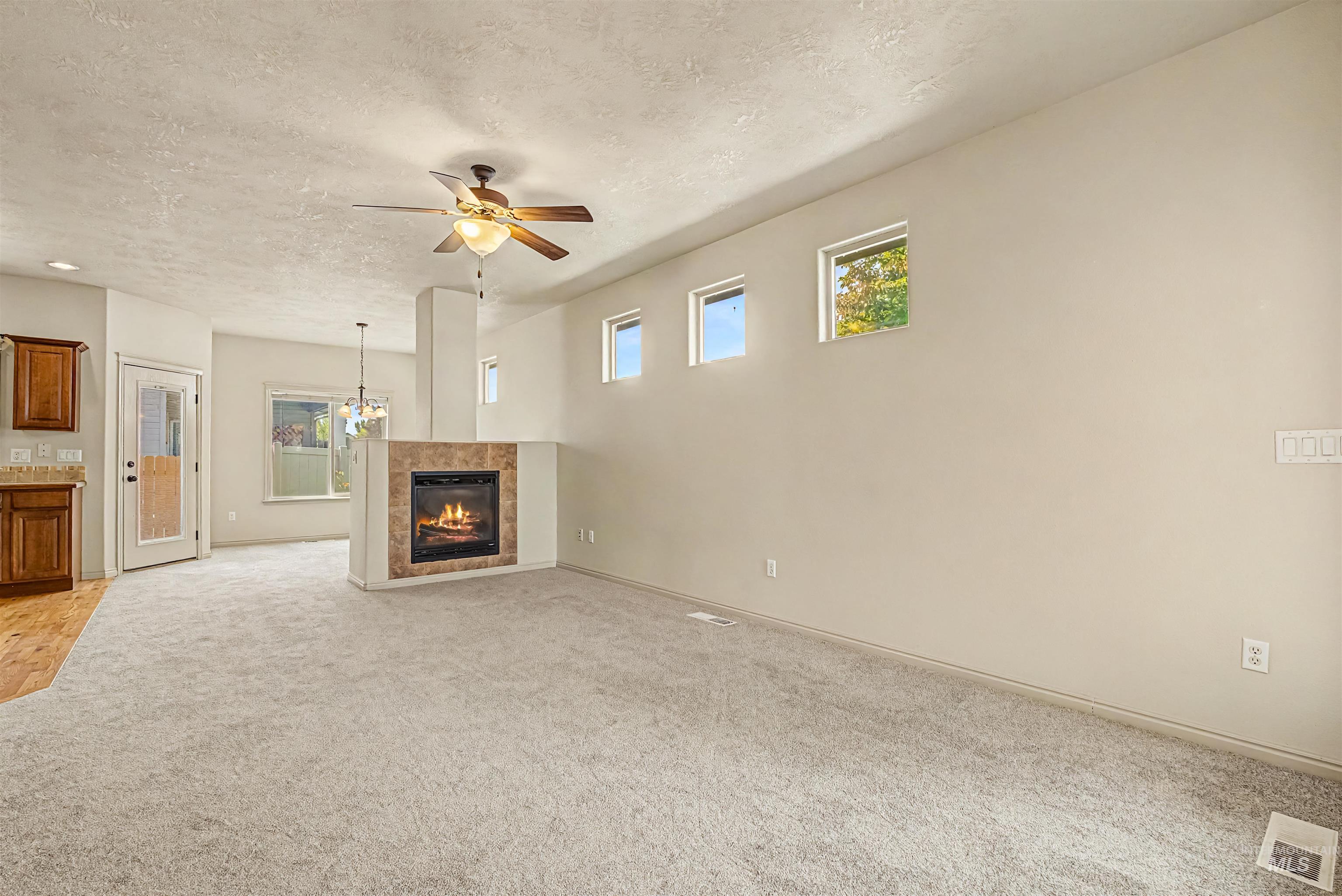 1317 W Tacola Street