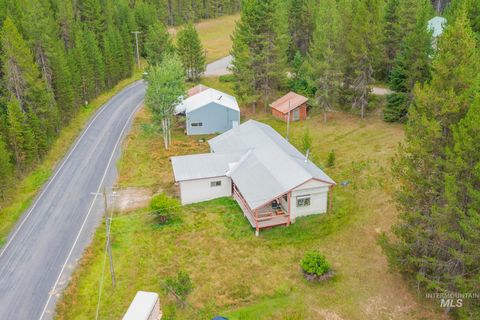Photo of 140 Ridgeway Dr, Elk City, ID 83525 (MLS # 98960716)