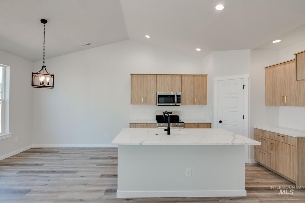 Photo of 5002 E Open Canyon Dr, Nampa, ID 83687 (MLS # 98971462)