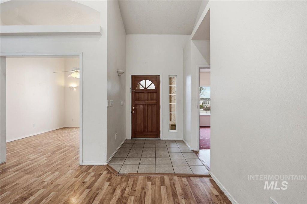 Photo of 1802 W Roberts Ave, Nampa, ID 83651 (MLS # 98970168)