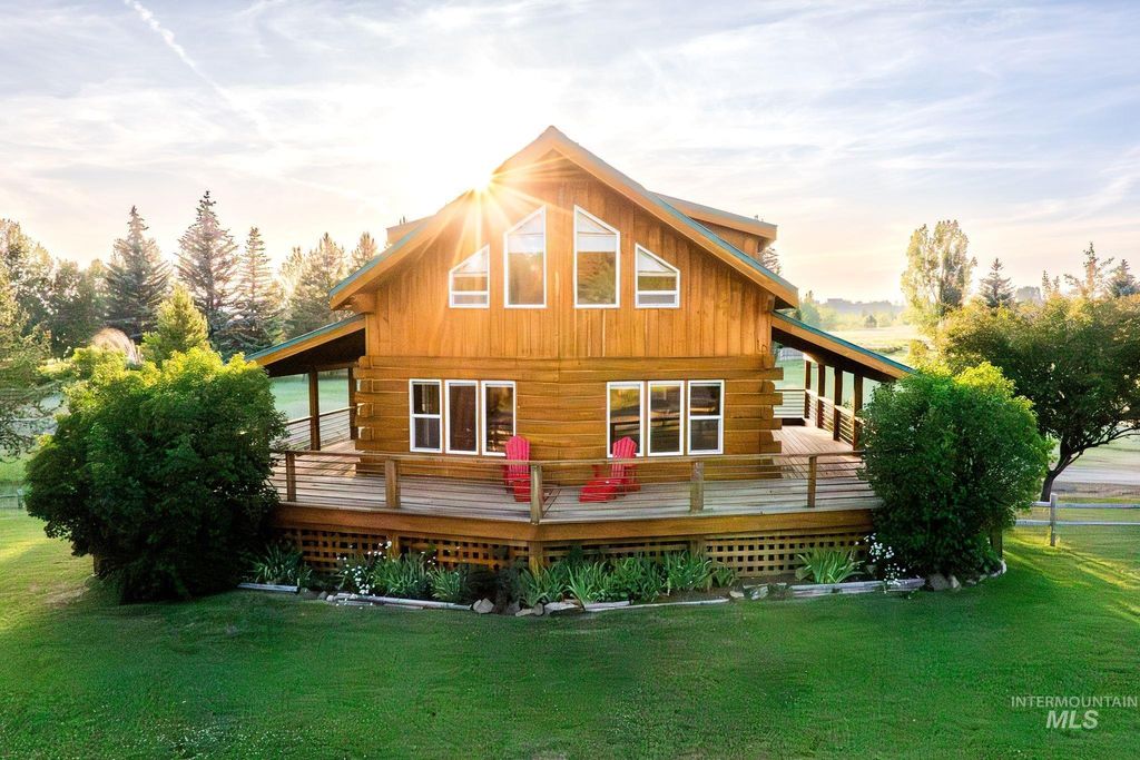 Photo of 13947 Easy St, McCall, ID 83638 (MLS # 98991606)