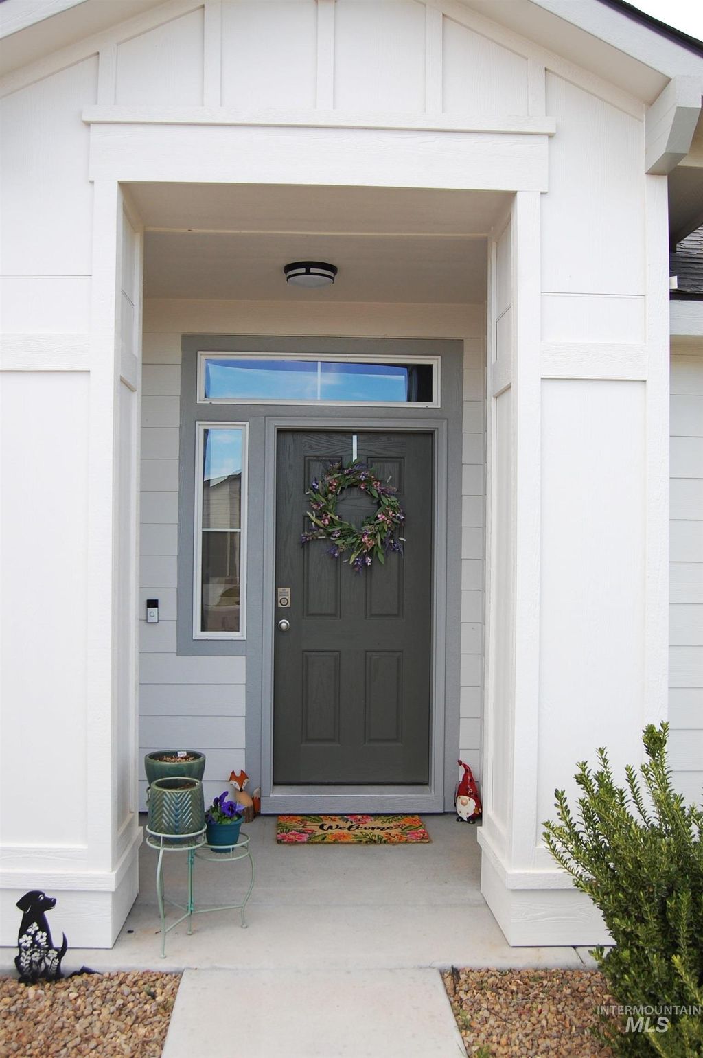 Photo of 1935 SW Sharpshinned Ave, Mountain Home, ID 83674 (MLS # 98978972)