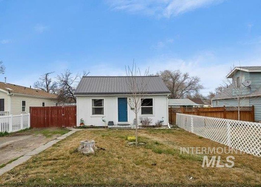 Photo of 347 Polk Street, Twin Falls, ID 83301 (MLS # 98977474)