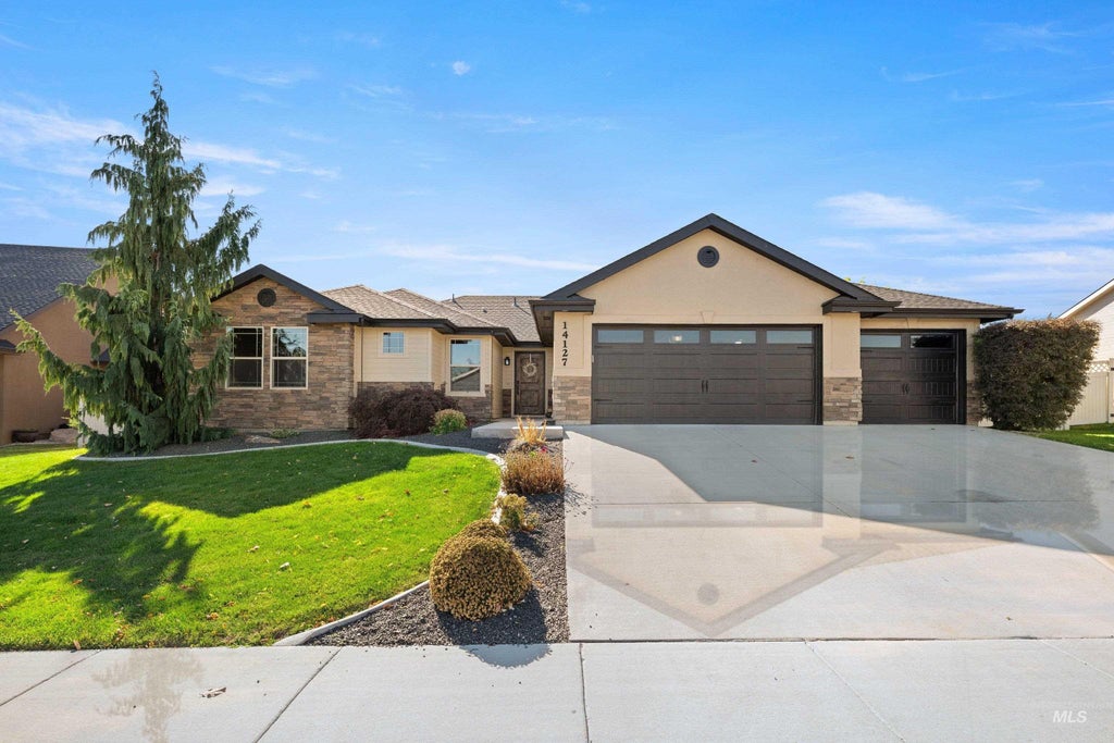 Photo of 14127 Silver Lining Dr, Caldwell, ID 83607 (MLS # 99005066)
