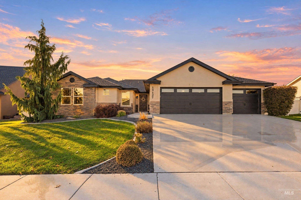 Photo of 14127 Silver Lining Dr, Caldwell, ID 83607 (MLS # 99005066)