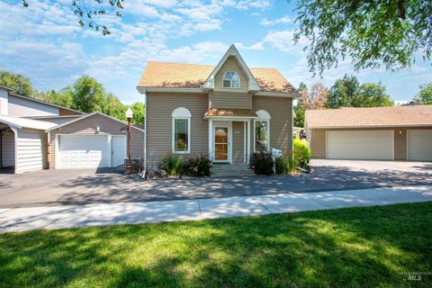 Photo of 1014 E Franklin St, Boise, ID 83712 (MLS # 98978654)