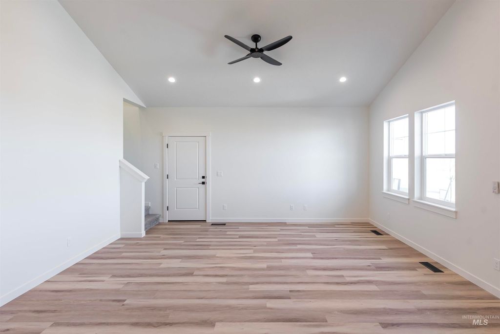 Photo of 305 E. Chevy Dr, Boise, ID 83716 (MLS # 98968485)