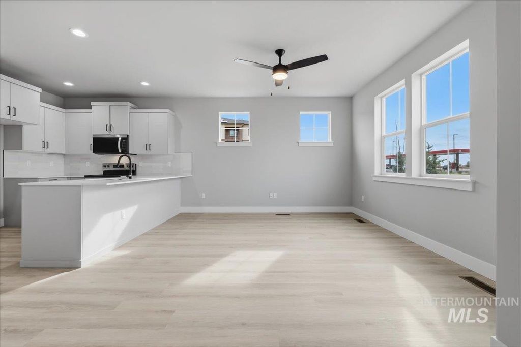 Photo of 1177 E Jackpot Ln, Kuna, ID 83634 (MLS # 98980254)