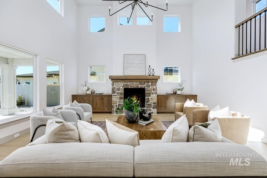 Photo of 9295 W Sooty Grouse Ct, Boise, ID 83714 (MLS # 98962613)