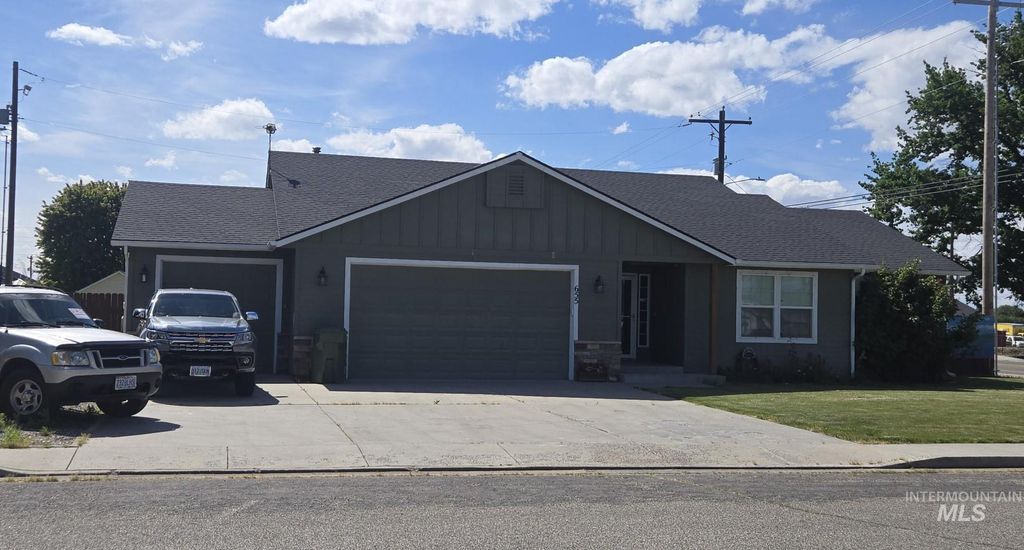 Photo of 655 N 18th Street, Payette, ID 83661 (MLS # 98986633)