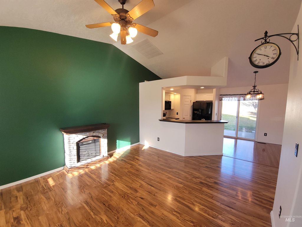 Photo of 2440 S Royal Meadows Dr, Nampa, ID 83686 (MLS # 98969103)