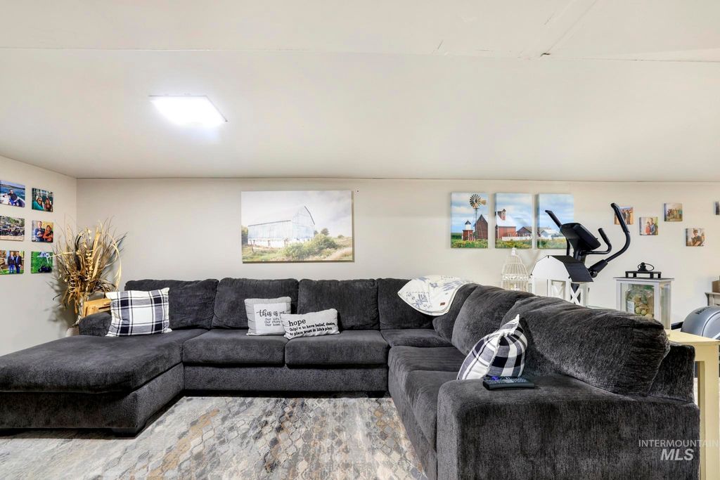 Photo of 1221 Nevada, Gooding, ID 83330 (MLS # 98977583)