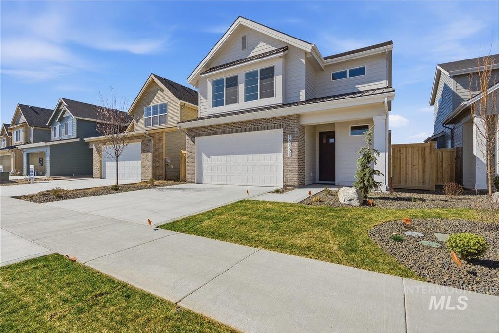 Photo of 18131 Cinder Brook Ave, Nampa, ID 83687 (MLS # 98978693)