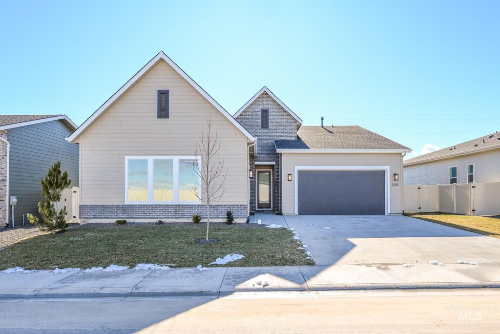 Photo of 320 Orrison St, Caldwell, ID 83607 (MLS # 98980295)