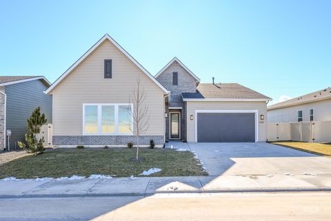 320 Orrison St Caldwell ID 83607