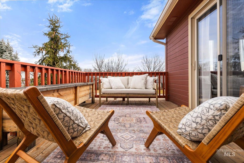 Photo of 10960 W Rose Lake St, Star, ID 83669 (MLS # 98975165)