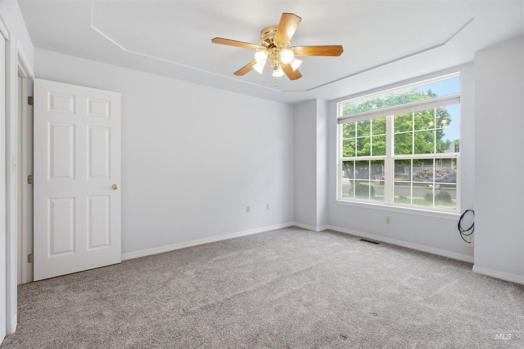 Photo of 1531 Quail Run Drive, Lewiston, ID 83501 (MLS # 98992615)