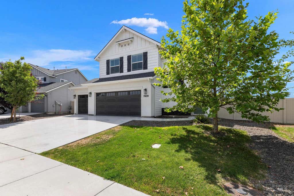 Photo of 7809 E. Flyway St, Nampa, ID 83687 (MLS # 98998312)