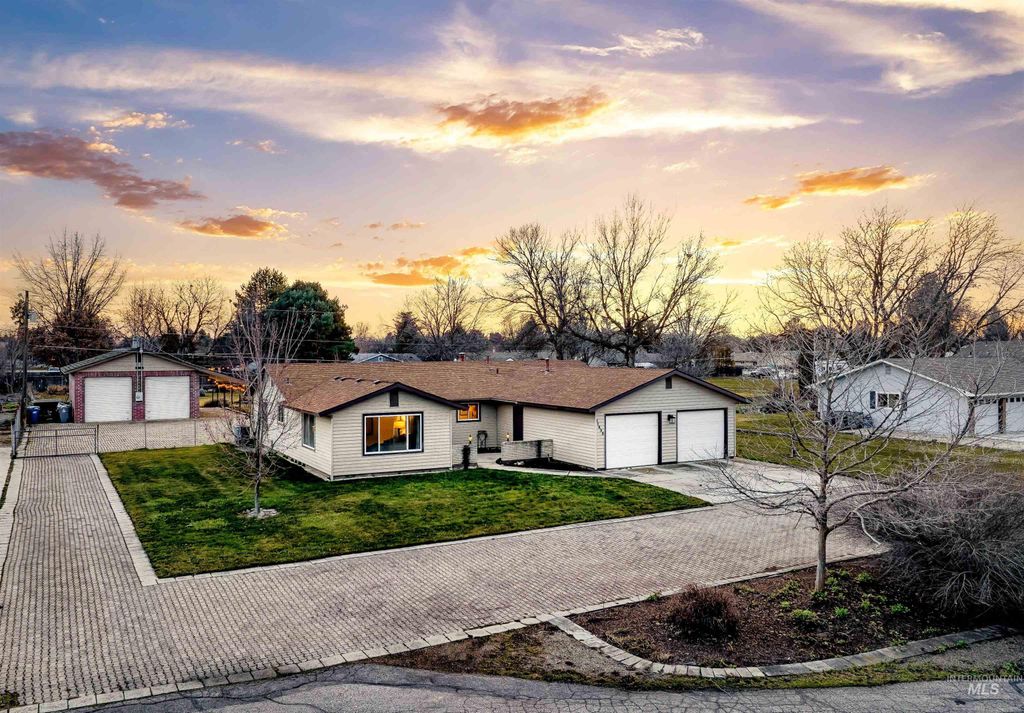 Photo of 11835 W Savage Dr, Boise, ID 83713 (MLS # 98975337)