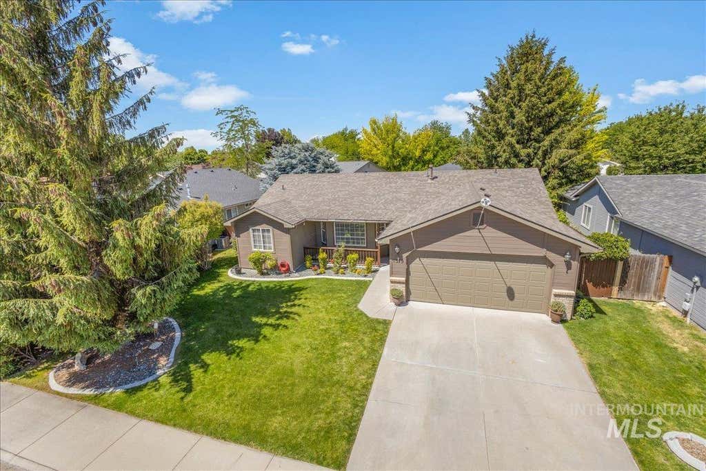 Photo of 1379 N Caterpillar Ave, Kuna, ID 83634 (MLS # 98991309)