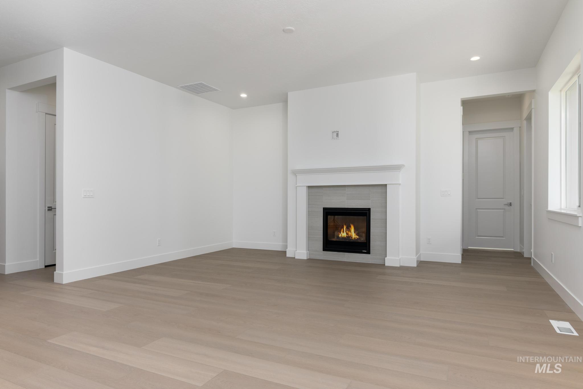 2013 N Spring Creek Ave