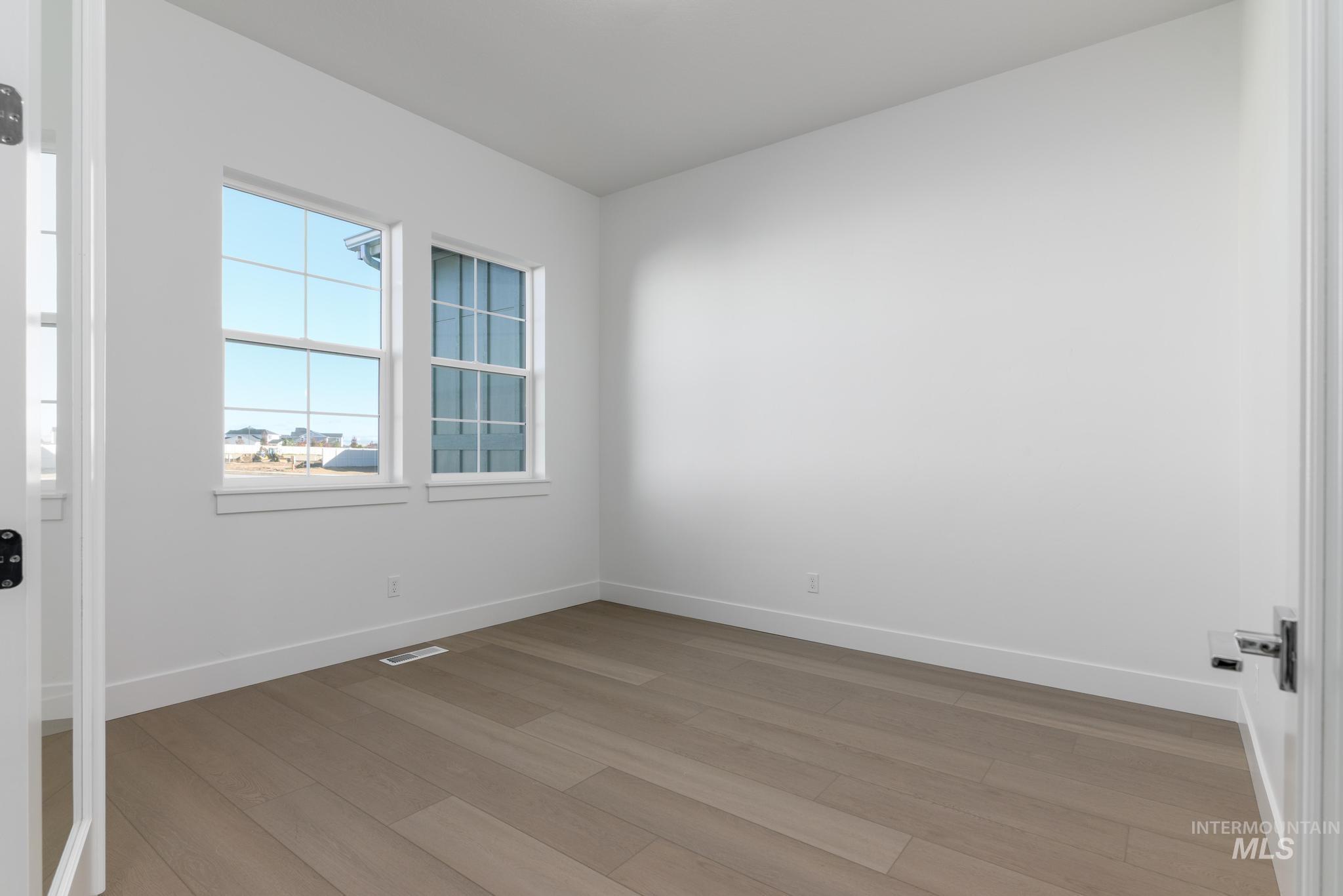 2013 N Spring Creek Ave