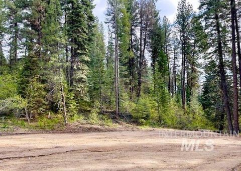 10 Shadow Rd Garden Valley ID 83622