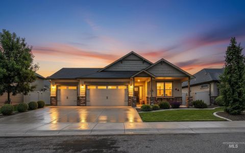 Photo of 11410 W Water Birch Street, Star, ID 83669 (MLS # 98986759)