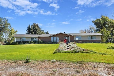 Photo of 106 N 600 W, Paul, ID 83347 (MLS # 98964839)