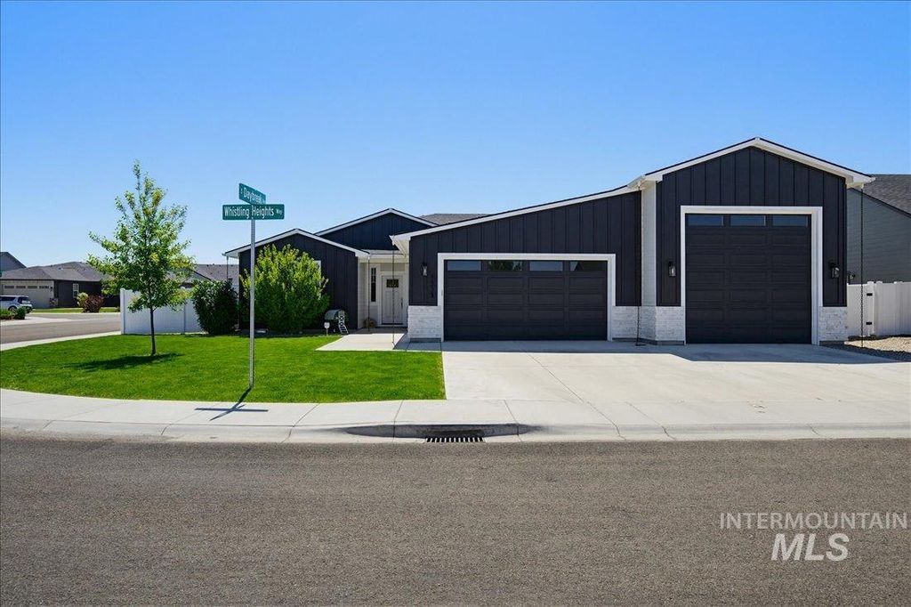 Photo of 4331 Whistling Heights Way, Nampa, ID 83687 (MLS # 98984458)
