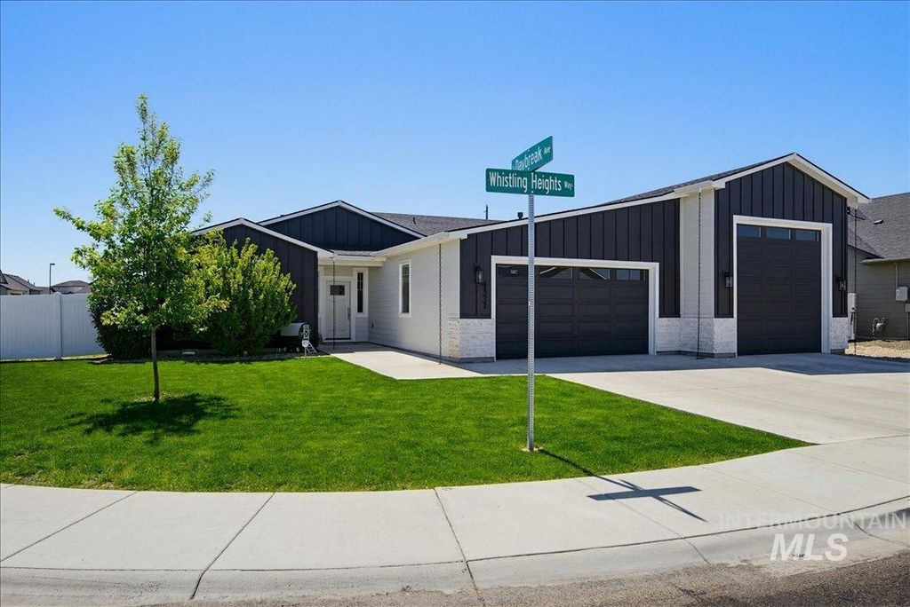 Photo of 4331 Whistling Heights Way, Nampa, ID 83687 (MLS # 98984458)