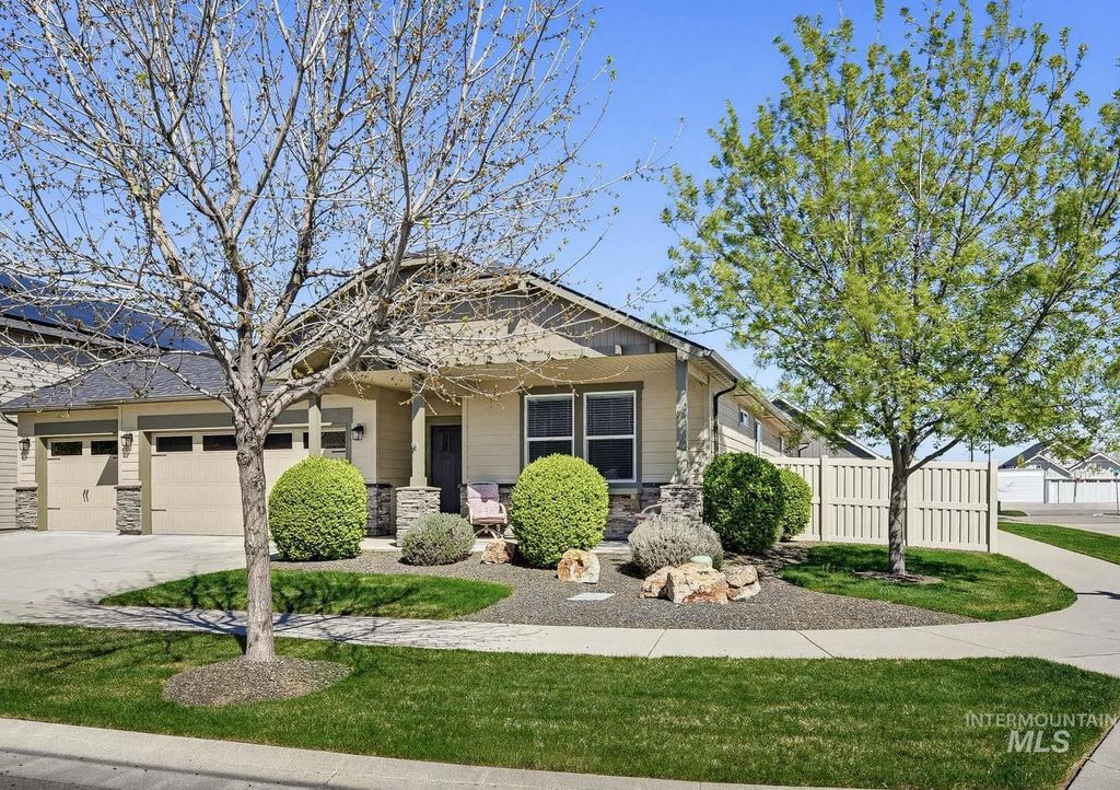 Photo of 12502 W Oneida Street, Boise, ID 83709 (MLS # 98981663)
