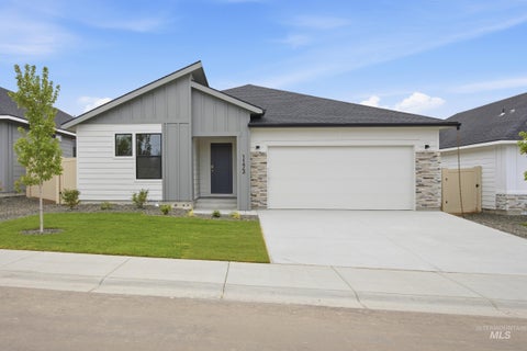 Photo of 6842 S Lumberton Way, Meridian, ID 83642 (MLS # 99001372)