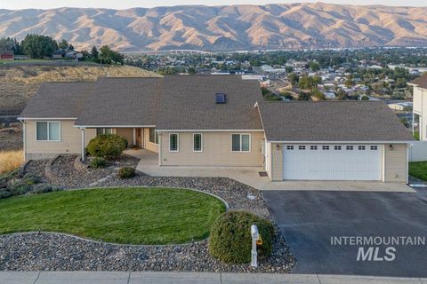 1724 Ridgeview Dr. Clarkston WA 99403