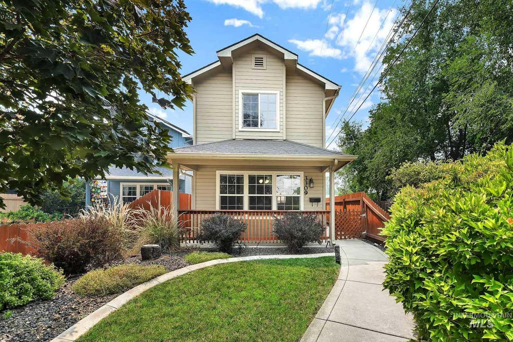 Photo of 3309 W Palouse St, Boise, ID 83705 (MLS # 98995685)