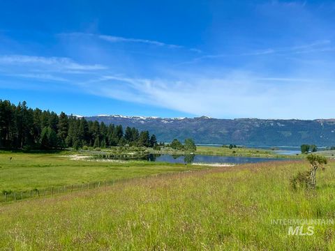 Photo of 1765 Pine Lakes Ranch Drive, Cascade, ID 83611 (MLS # 98942897)