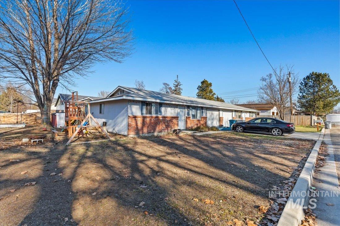 Caldwell, Idaho 83605, United States, 16 Bedrooms Bedrooms, ,8 BathroomsBathrooms,Residential,Pending,1912