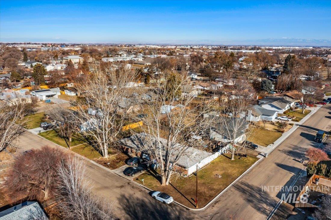 Caldwell, Idaho 83605, United States, 16 Bedrooms Bedrooms, ,8 BathroomsBathrooms,Residential,Pending,1912