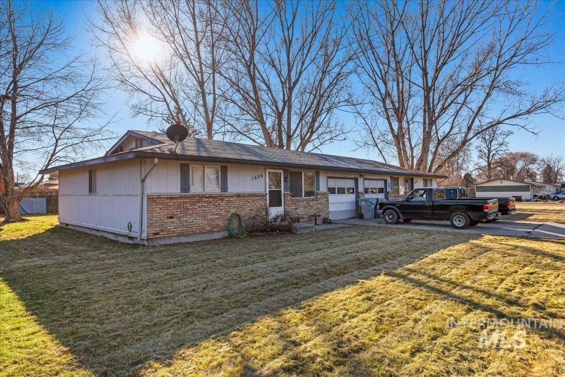 Caldwell, Idaho 83605, United States, 16 Bedrooms Bedrooms, ,8 BathroomsBathrooms,Residential,Pending,1912