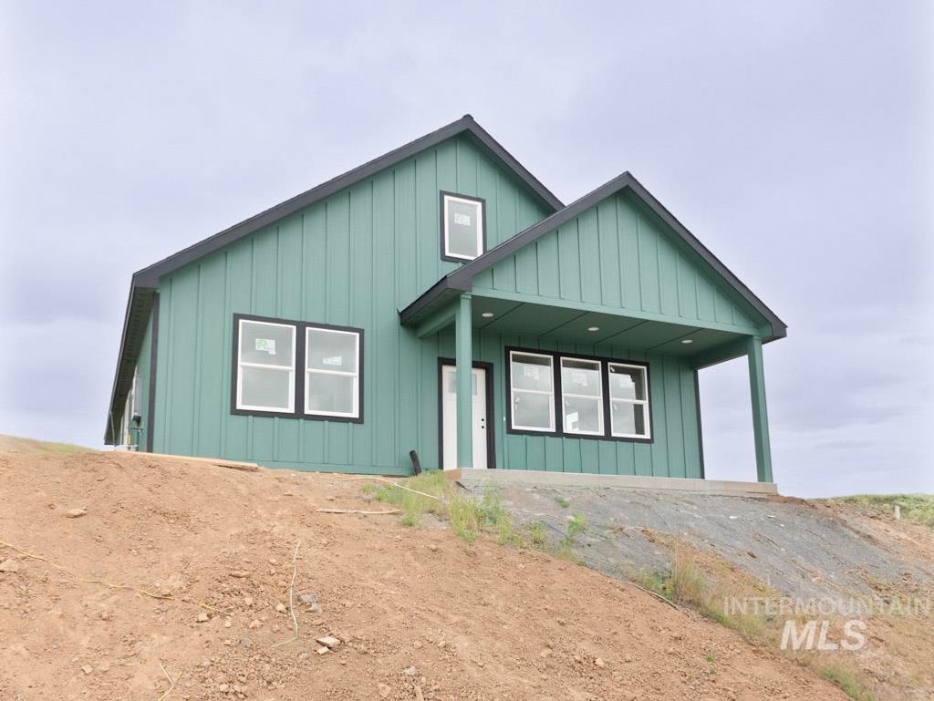 Photo of 1115 Edington Avenue, Moscow, ID 83843 (MLS # 98991970)