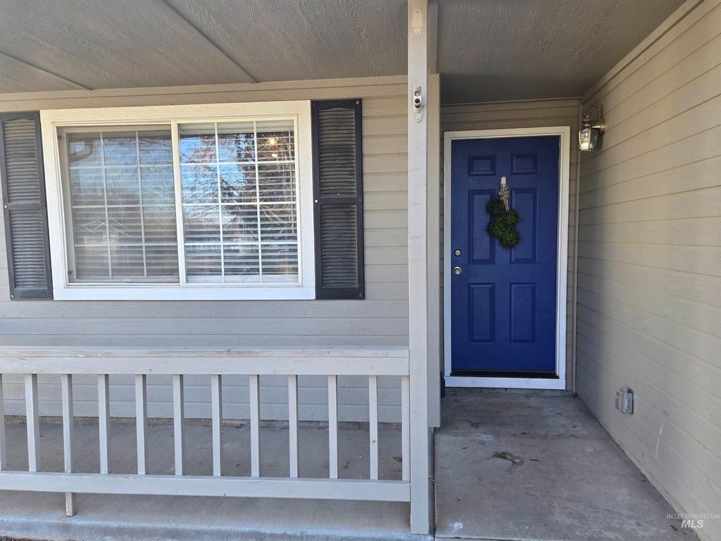 Photo of 1904 Tyler St, Nampa, ID 83686 (MLS # 98977253)