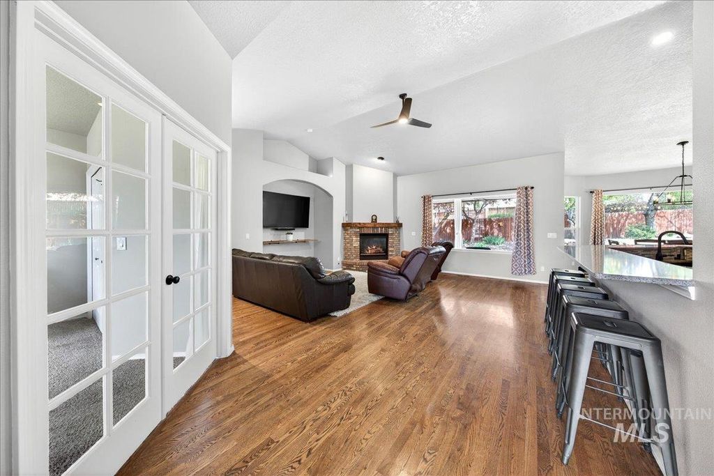 Photo of 2180 E Dworshak Ct, Meridian, ID 83642 (MLS # 98982504)