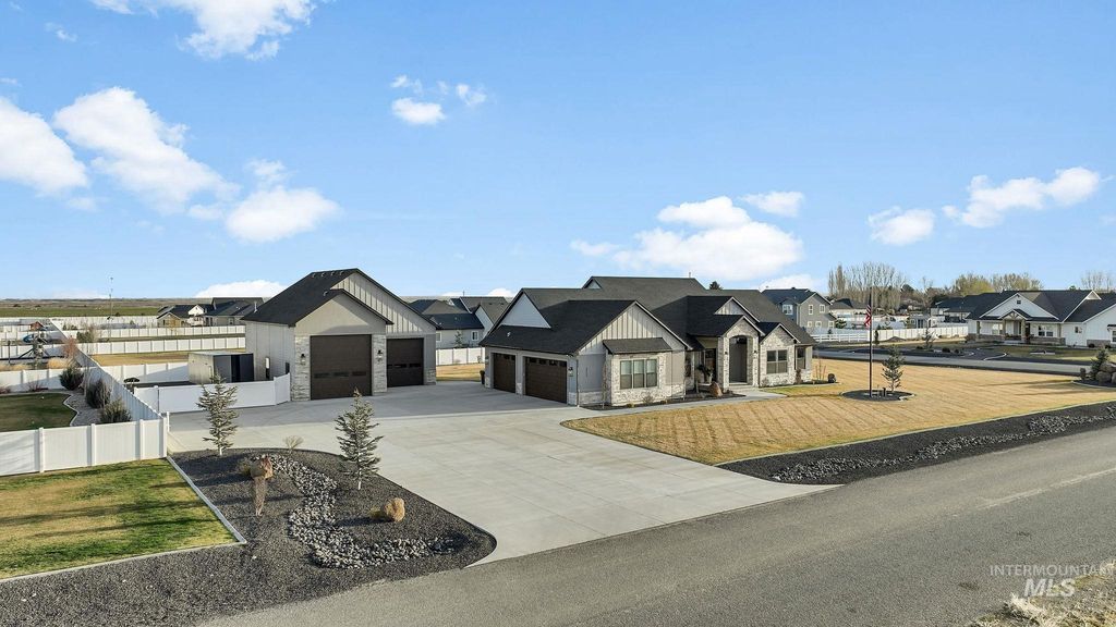 Photo of 3556 E 3876 N, Kimberly, ID 83341 (MLS # 98977951)